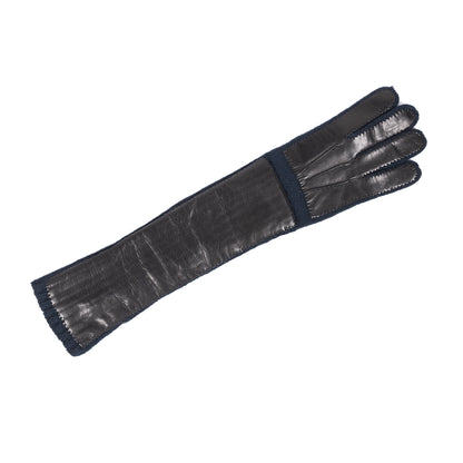 Long black cashmere gloves featuring a sleek design and elegant stitching, showcasing Italian craftsmanship and premium materials.