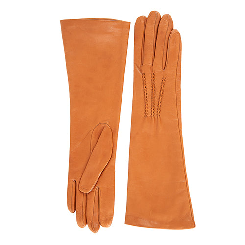 Elegant cognac nappa leather gloves featuring a fitted design and subtle stitching details, perfect for a sophisticated look.