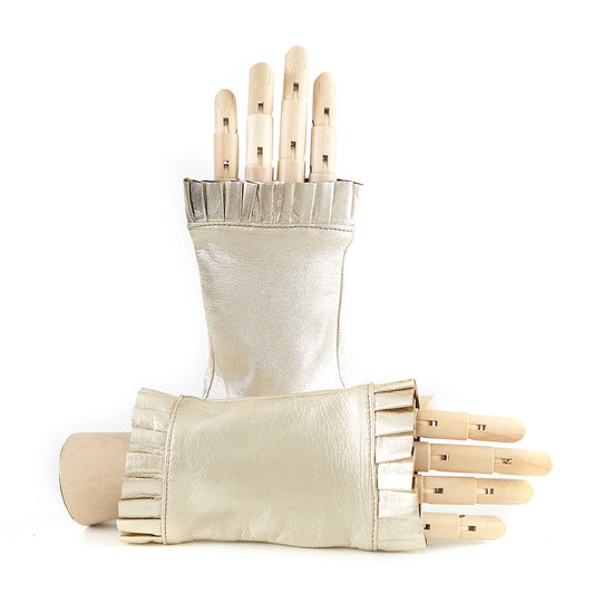 Women's unlined half fingers gloves in gold laminated nappa leather
