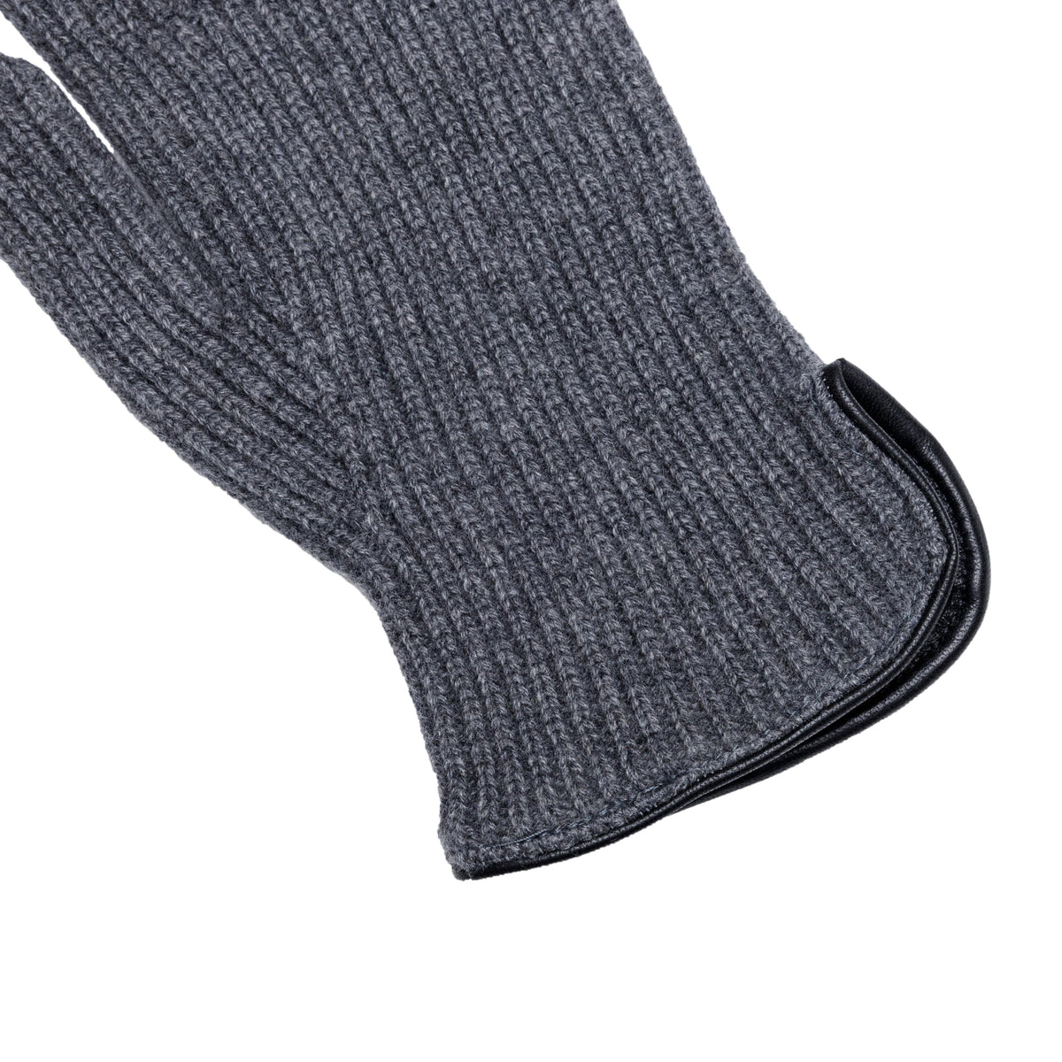 Men's natural cashmere gloves with side opening and chrome-free leather piping